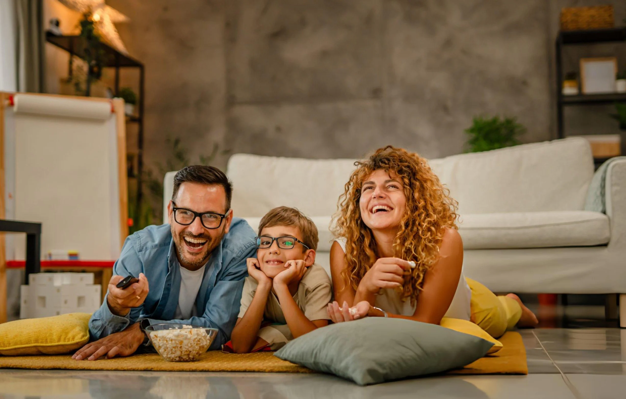 Meilleur abonnement IPTV en France 2026 : foyer français testant la qualité 4K